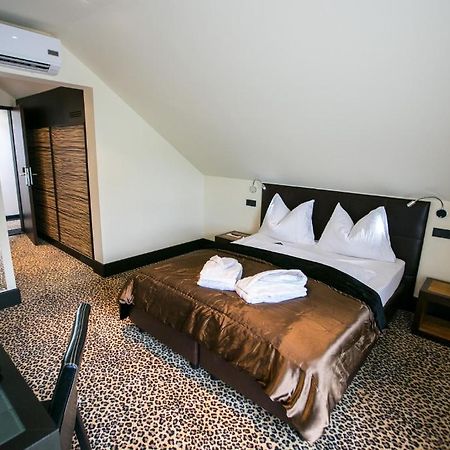 Hotel Seebrunn Am Wallersee Henndorf am Wallersee Szoba fotó